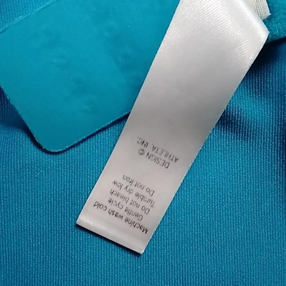 Design Athleta Inc Top Bras And Blouse Size 34B